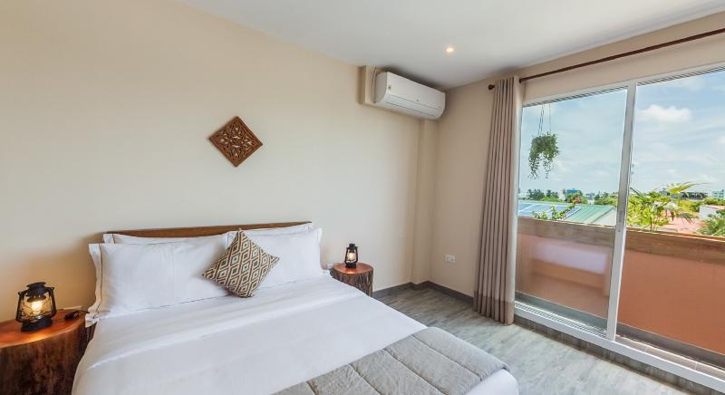 Liyela Retreat Maldives Hotel остров Маафуши Екстериор снимка
